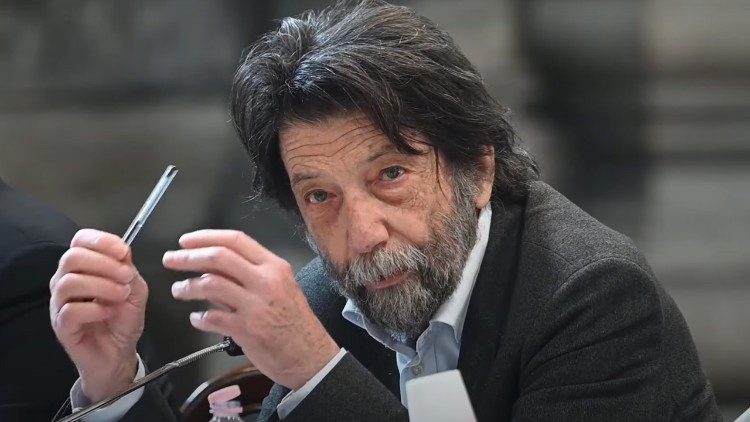 Cacciari :"Non chiamatela pace, è solo la fine di un massacro”